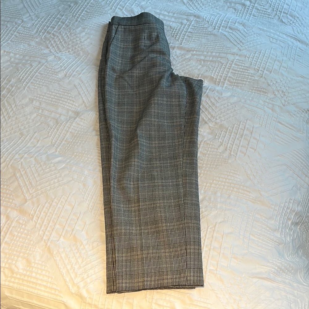 Chic Gray Plaid Pants